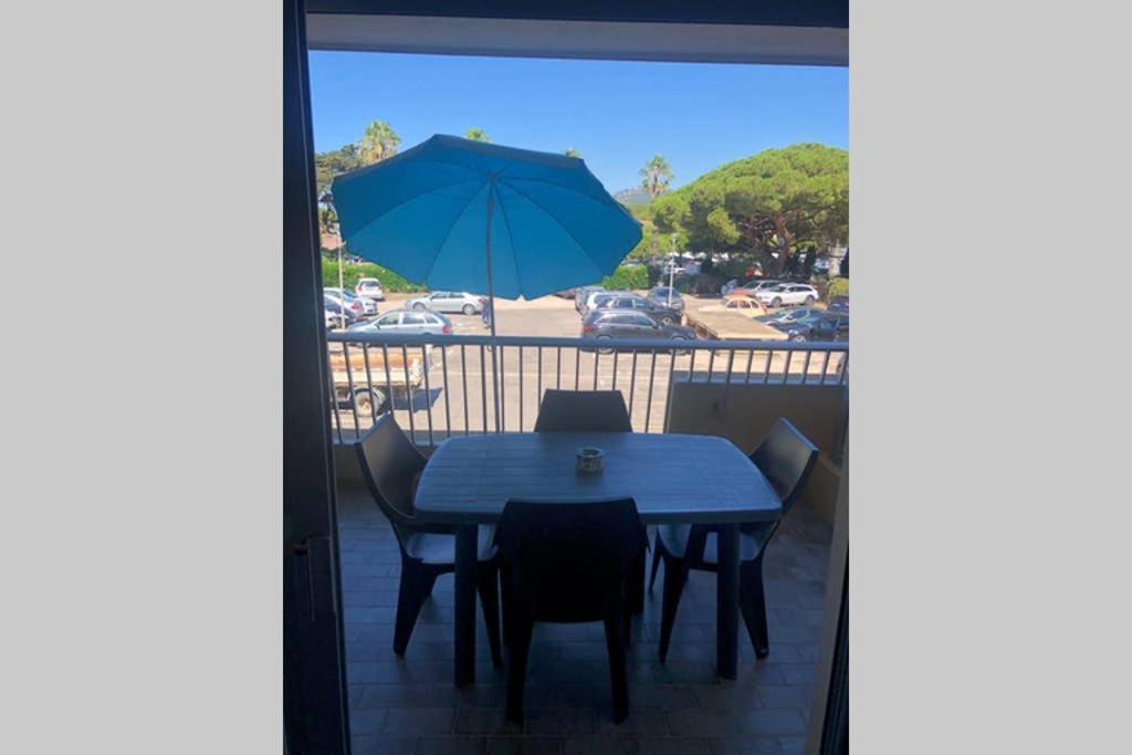 Studio Port De Hyeres Proche Des Plages Bagian luar foto