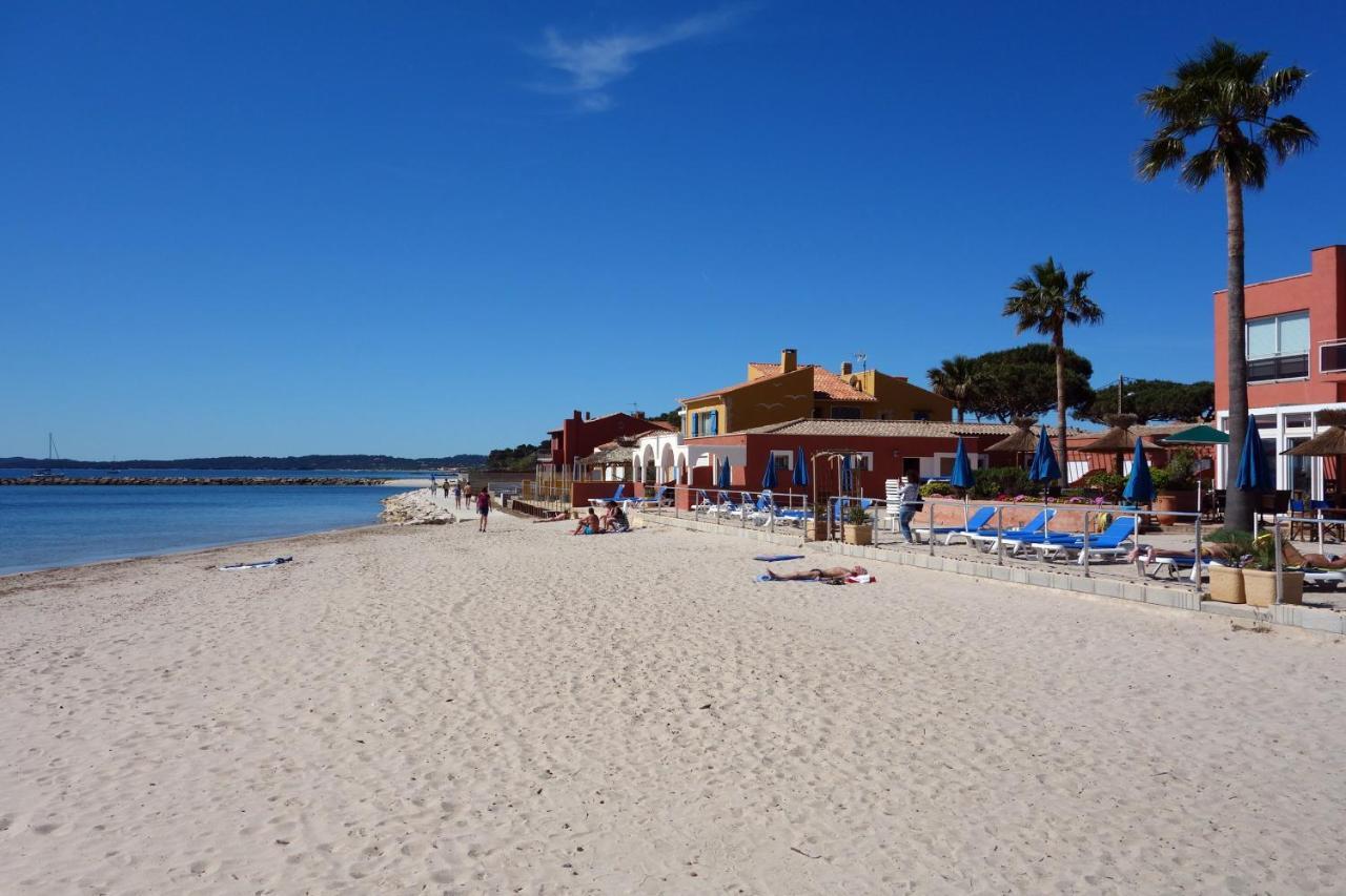 Studio Port De Hyeres Proche Des Plages Bagian luar foto